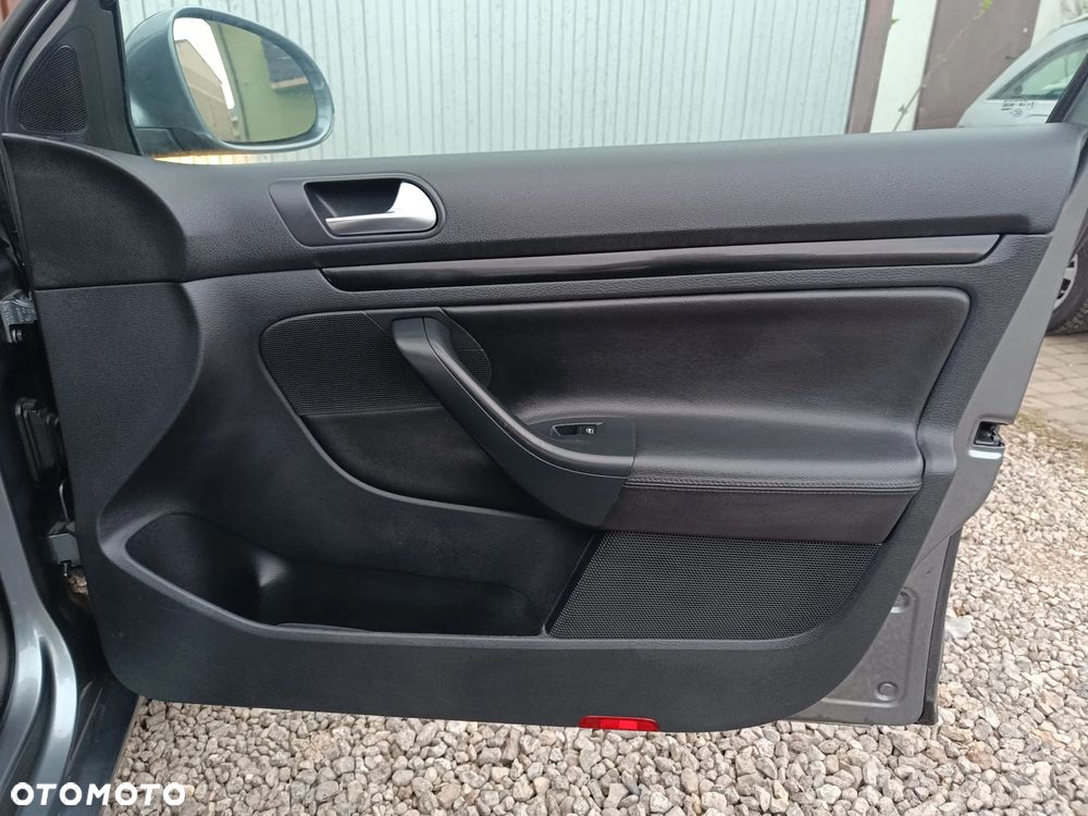 Volkswagen Golf Variant 1.4 TSI Exclusive - 34