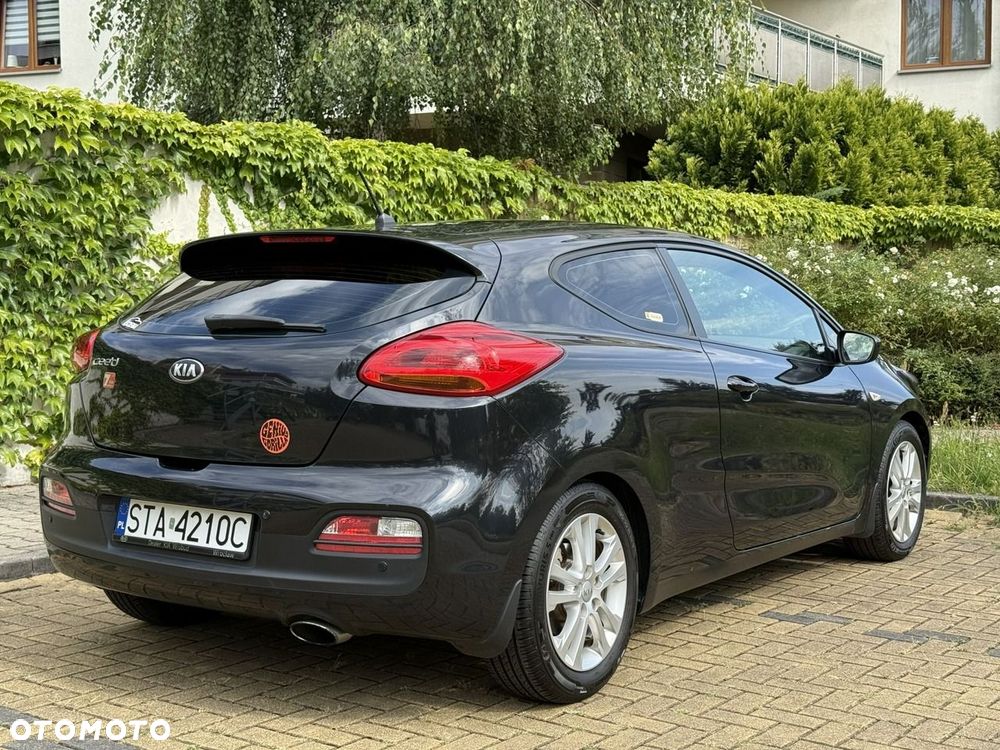 Kia Ceed - 4