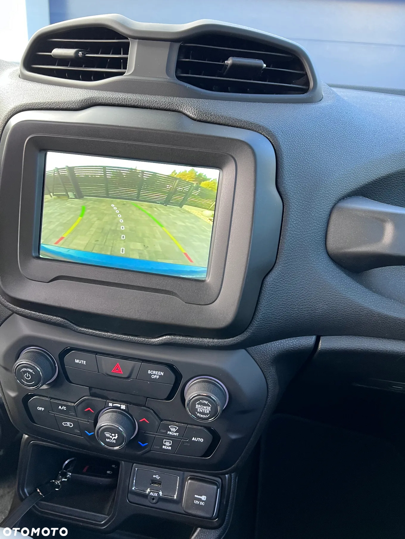 Jeep Renegade - 27