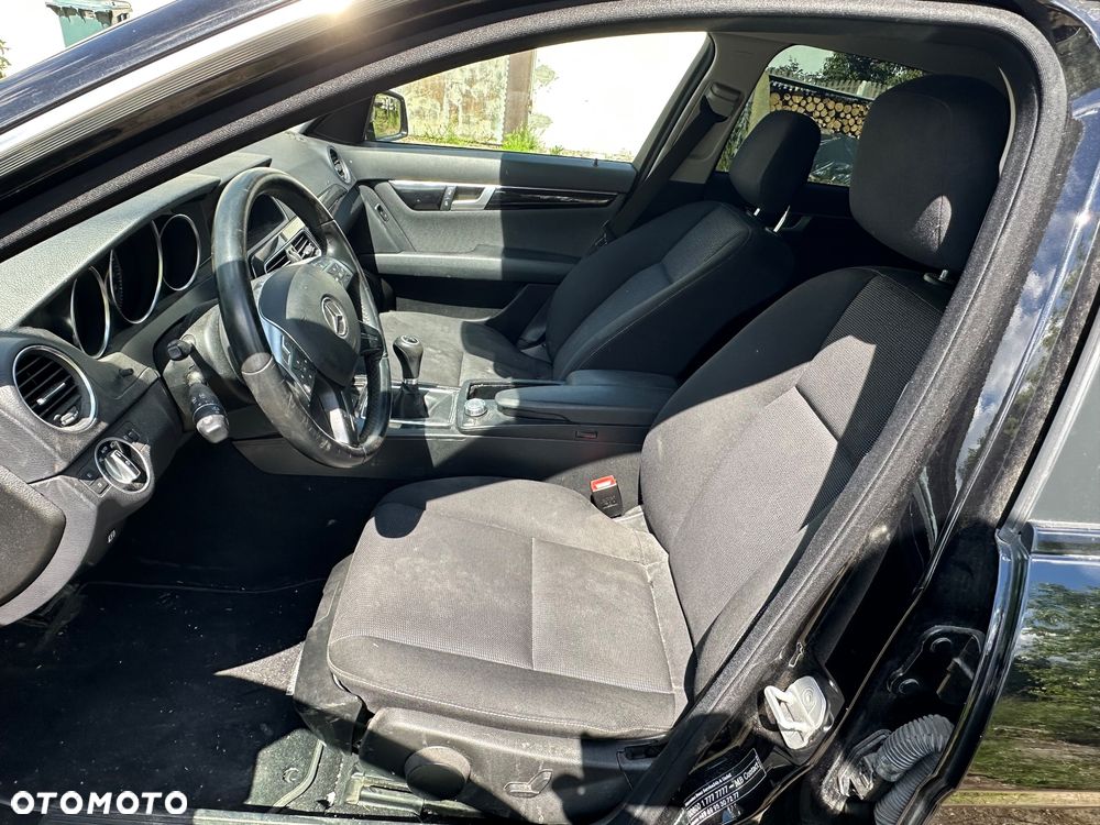 Mercedes-Benz Klasa C 200 CDI DPF (BlueEFFICIENCY) Elegance - 8