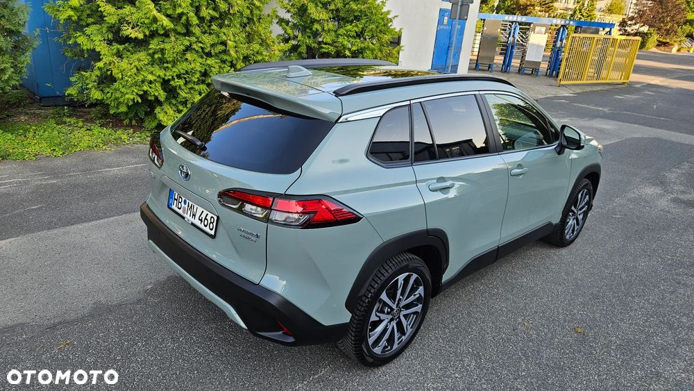 Toyota Corolla Cross 2.0 Hybrid Executive AWD - 23