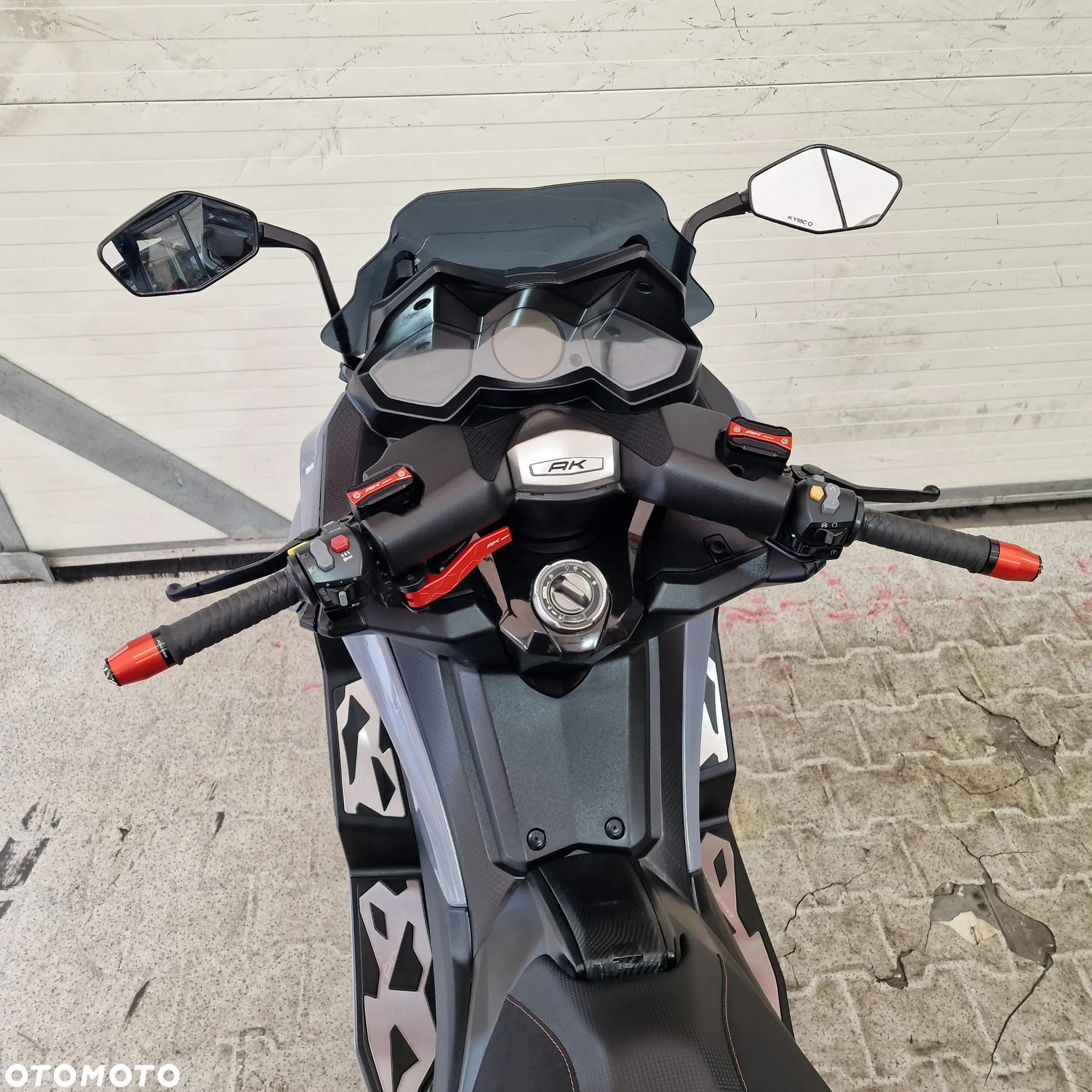 Kymco AK 550 - 29