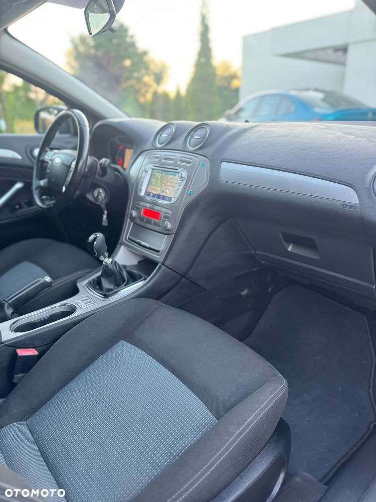 Ford Mondeo 2.0 TDCi Titanium S - 24