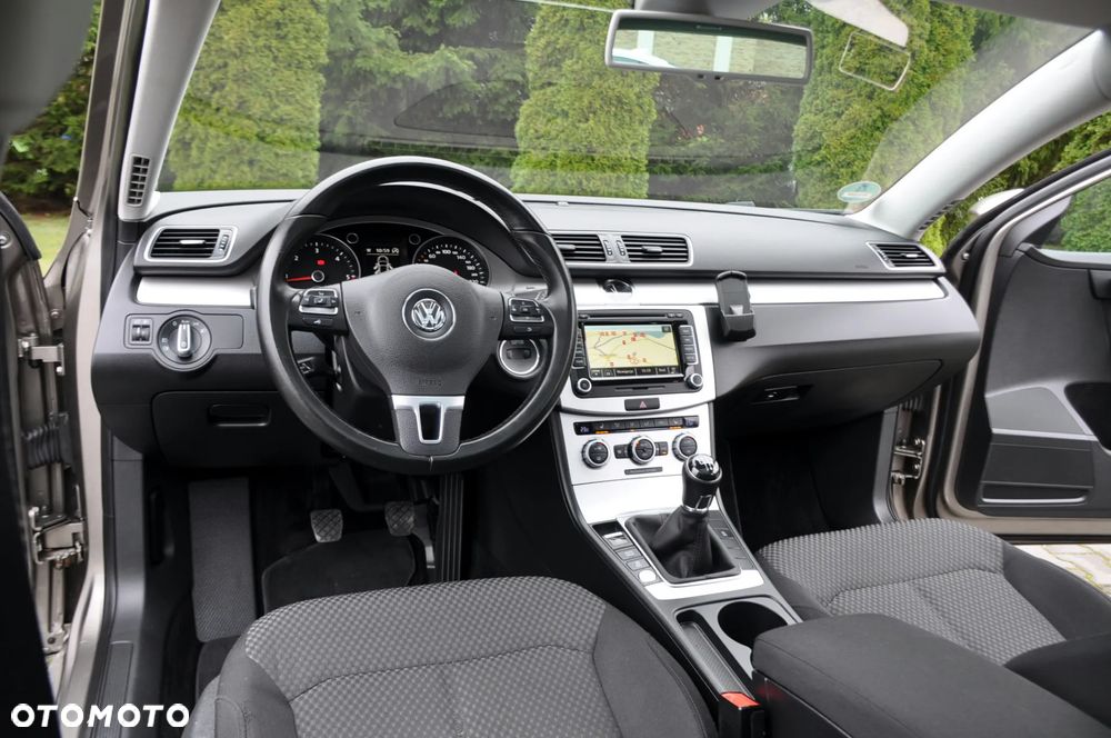 Volkswagen Passat Variant 1.6 TDI BlueMotion - 29