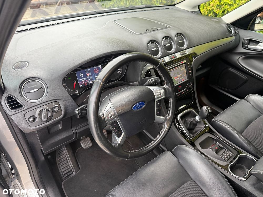 Ford S-Max - 23