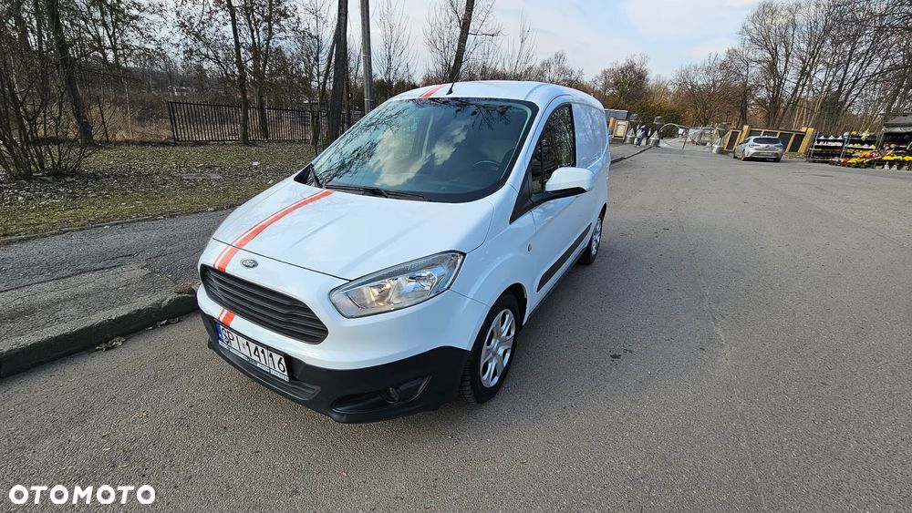 Ford Transit Courier - 1
