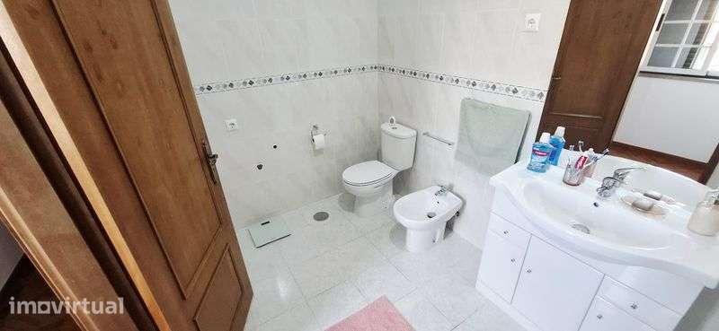 Vende-se Moradia - Grande imagem: 4/4