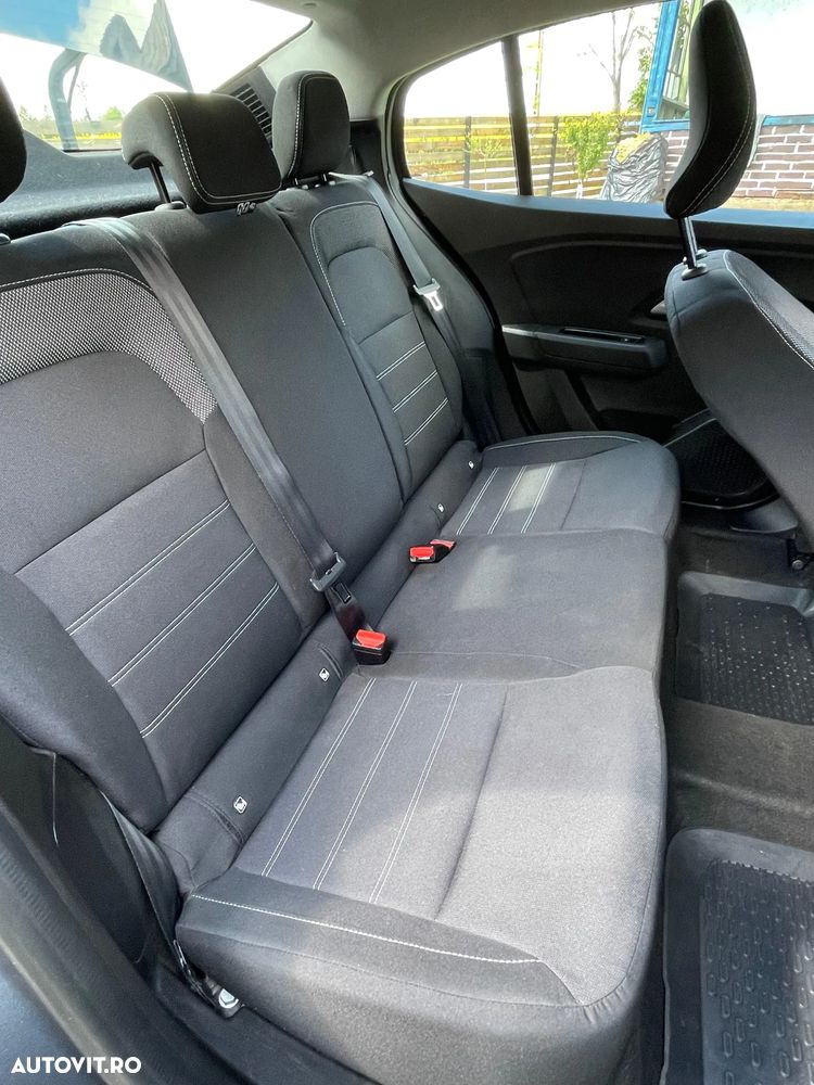 Dacia Logan TCe 90 CVT Prestige - 8