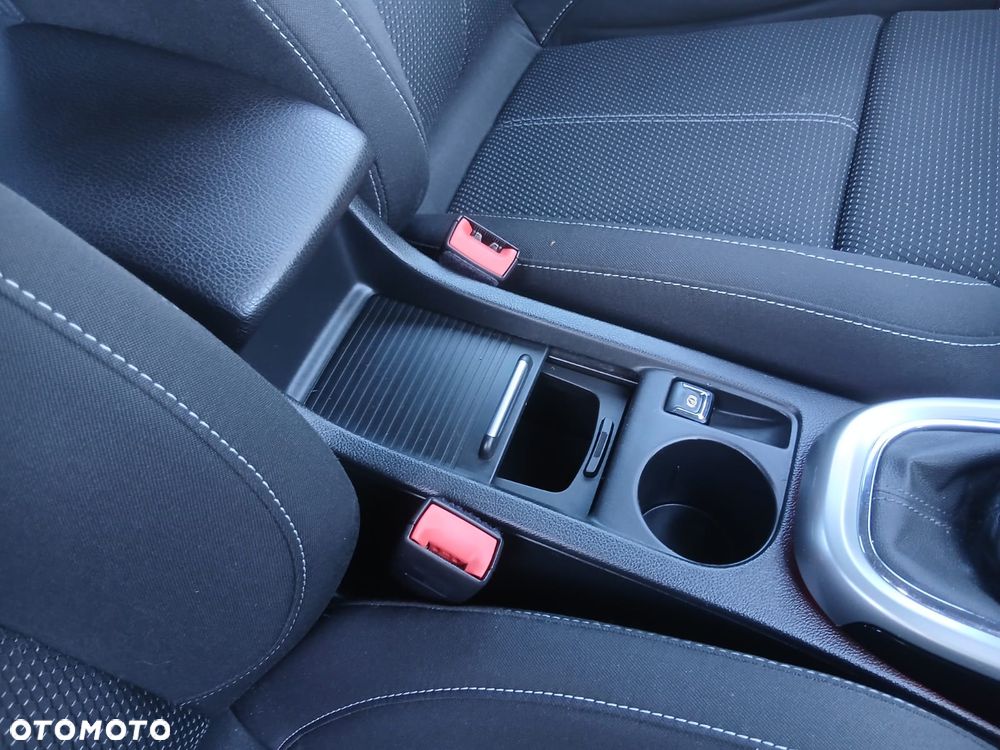 Opel Astra 1.4 Turbo Cosmo - 34