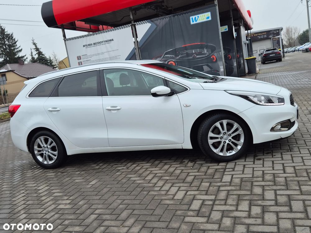 Kia Ceed 1.6 CRDi 128 Platinum Edition - 15