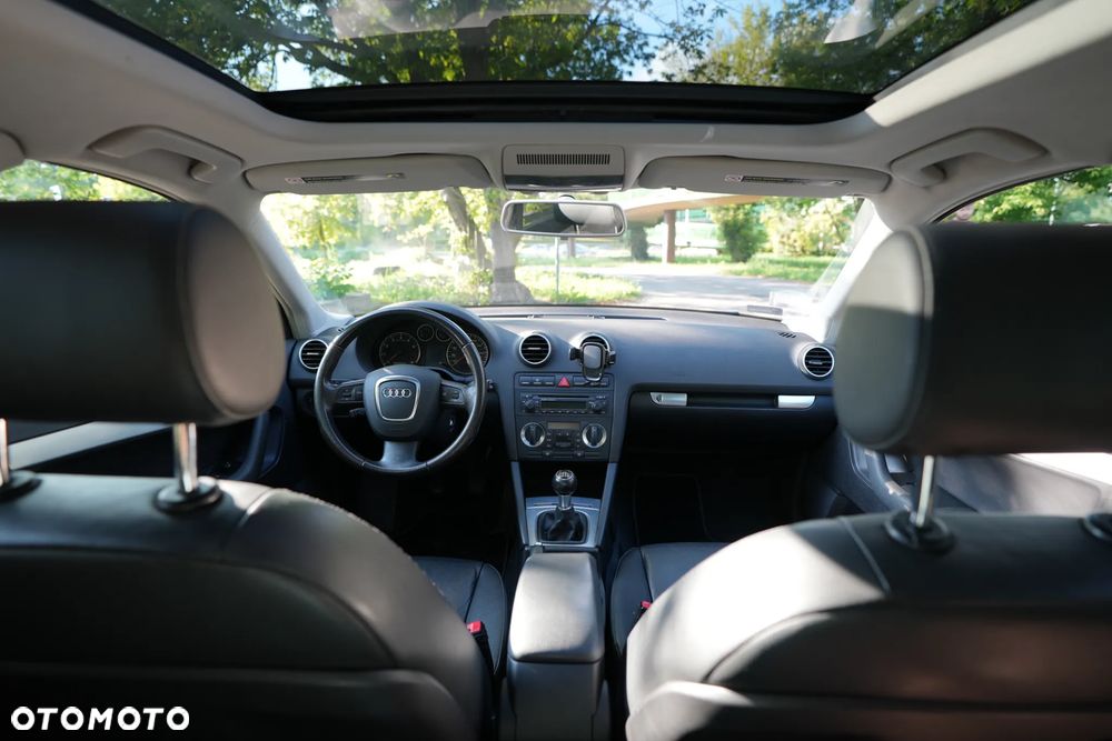Audi A3 Sportback 2.0T FSI Attraction - 4