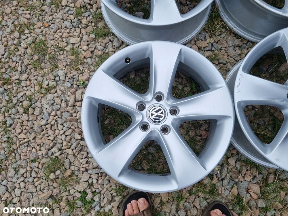 VW 3C8 PASSAT, AUDI Q3,Q2,SKODA ,SEAT 6.5X17 ET39 5X112 db stan - 2