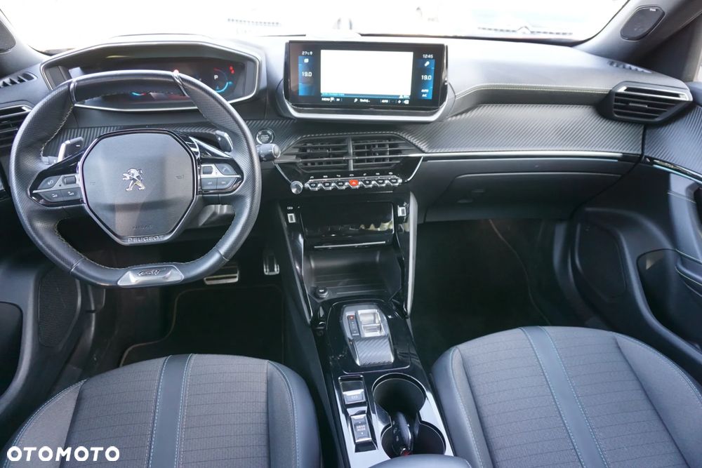 Peugeot 2008 PureTech 130 EAT8 GT - 14