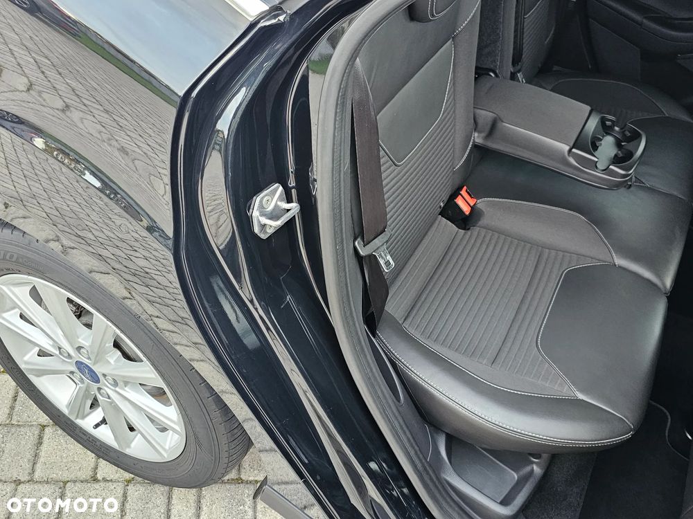 Ford Focus Turnier 1.0 EcoBoost Start-Stopp-System TITANIUM X - 25