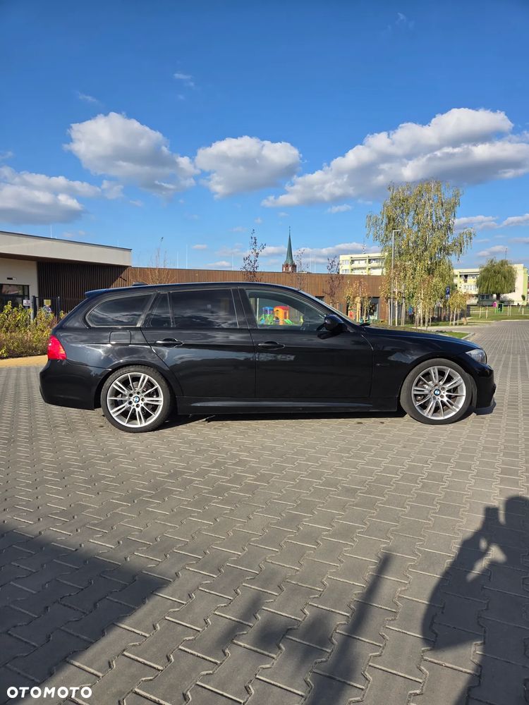 BMW Seria 3 320d DPF Touring - 7