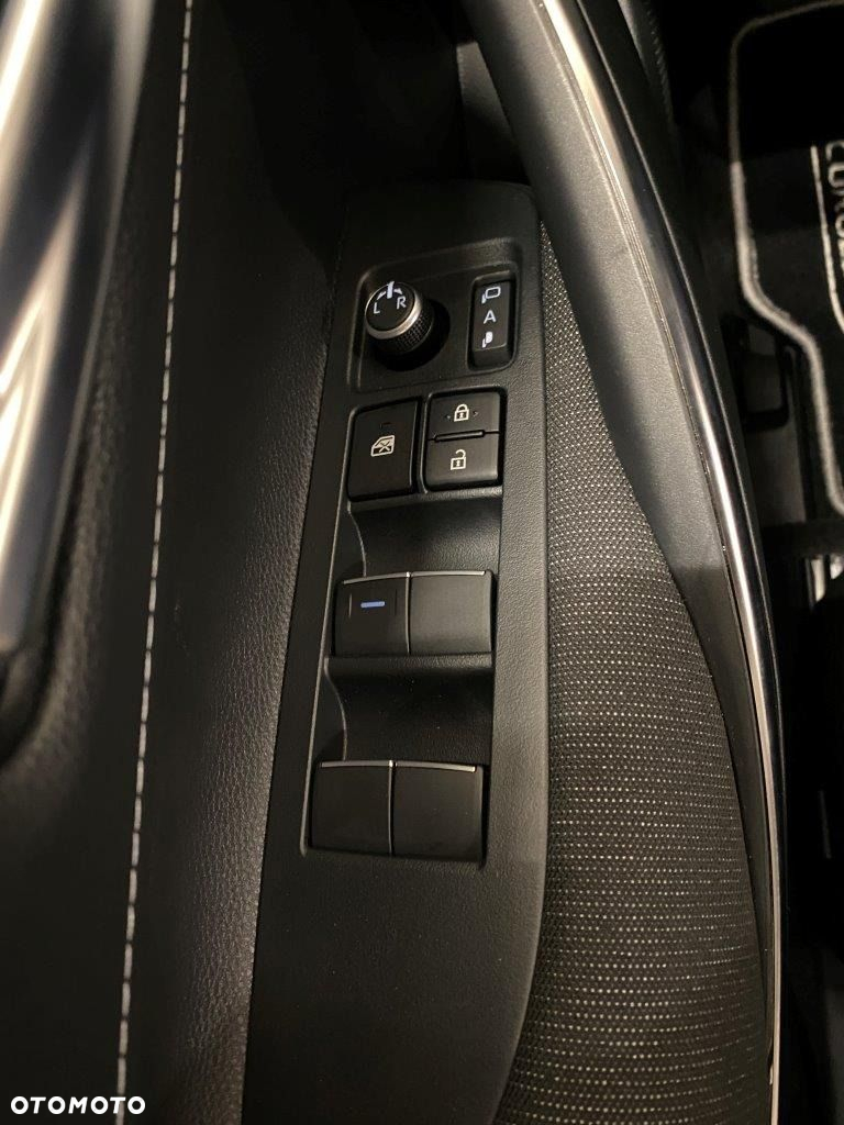 Toyota Corolla 1.8 Hybrid Comfort - 19