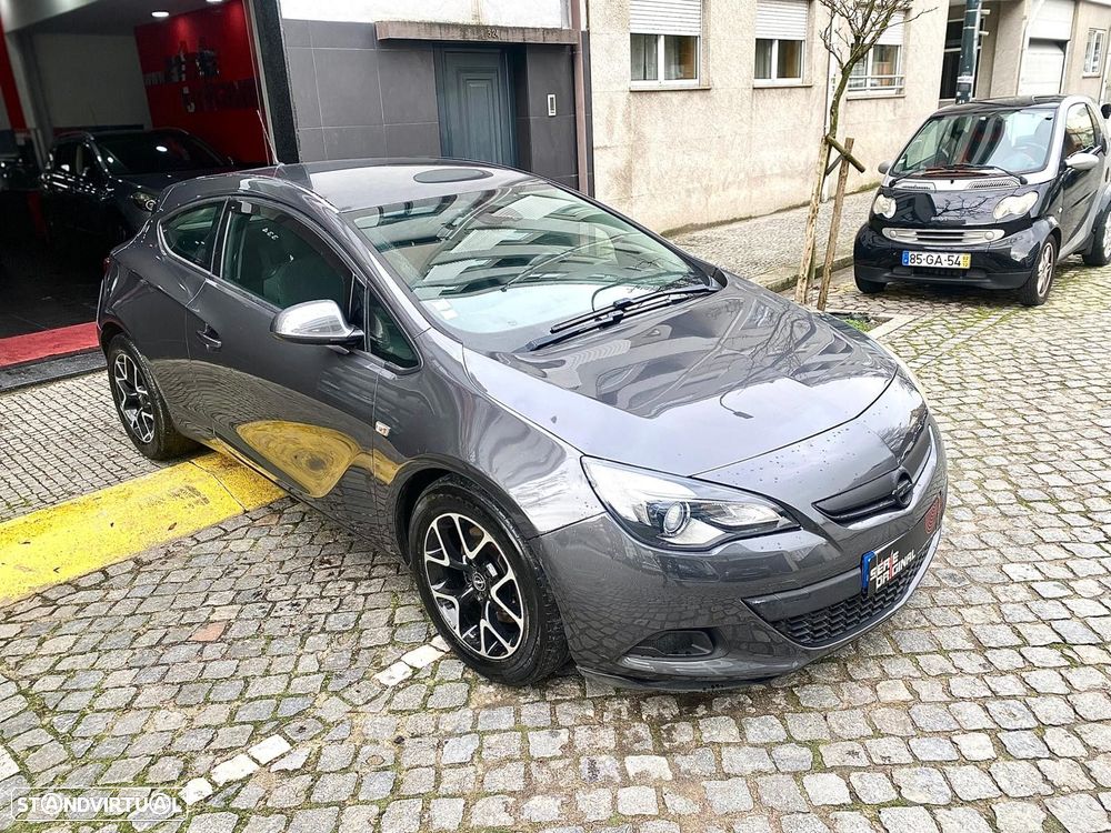 Opel Astra GTC 1.7 CDTI DPF - 4