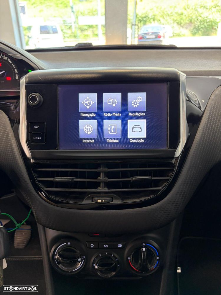 Peugeot 208 1.6 BlueHDi Style - 17