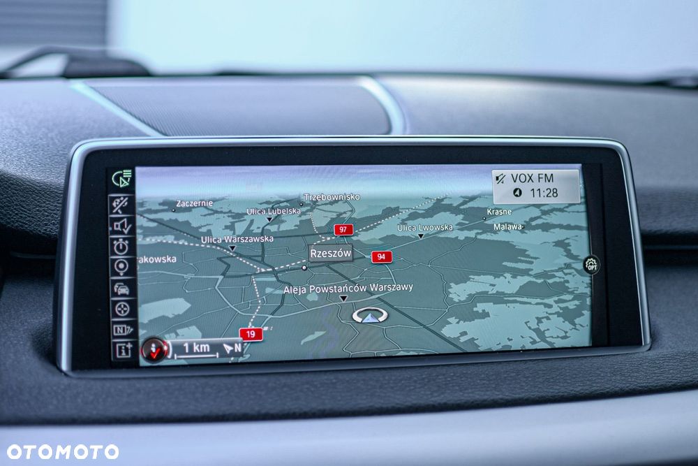 BMW X5 xDrive30d Sport-Aut - 29
