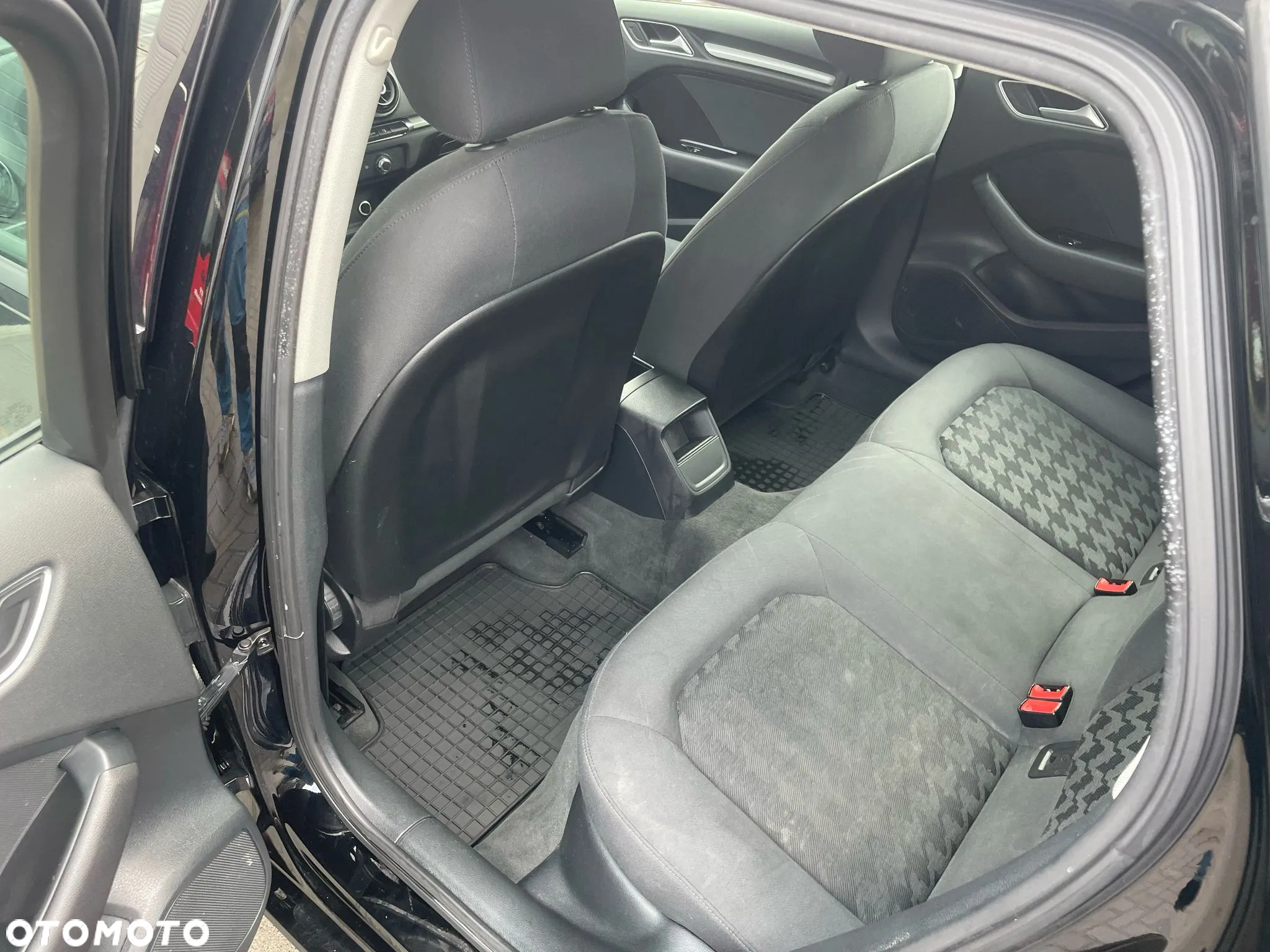 Audi A3 1.6 TDI Sport S tronic - 16