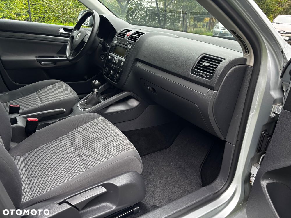 Volkswagen Golf 1.9 TDI DPF Trendline - 9