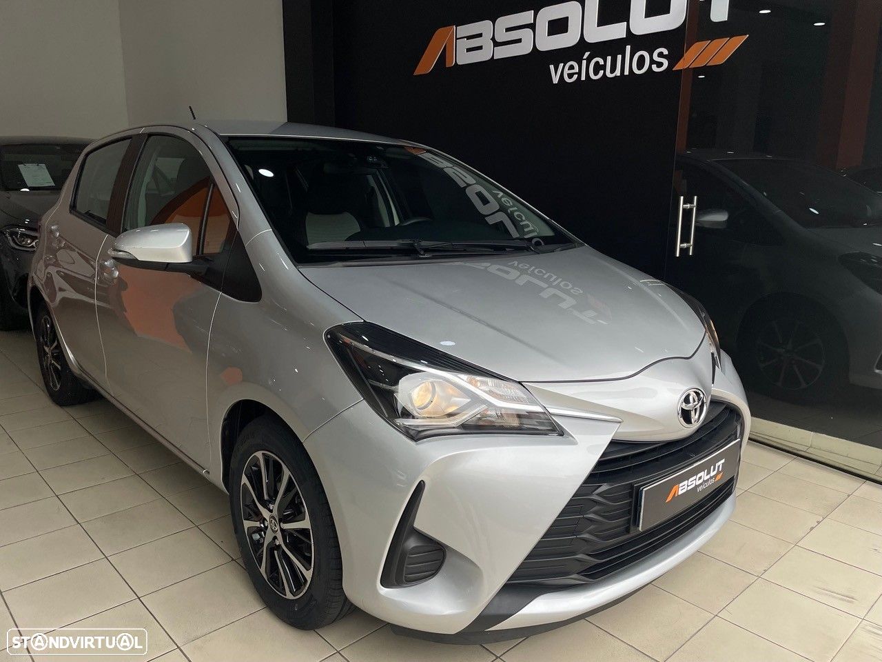 Toyota Yaris 1.0 VVT-i Comfort - 1