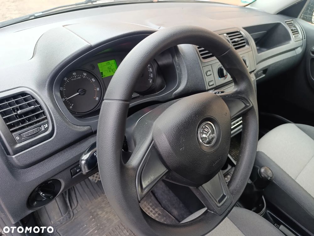 Skoda Fabia 1.2 HTP Active - 21