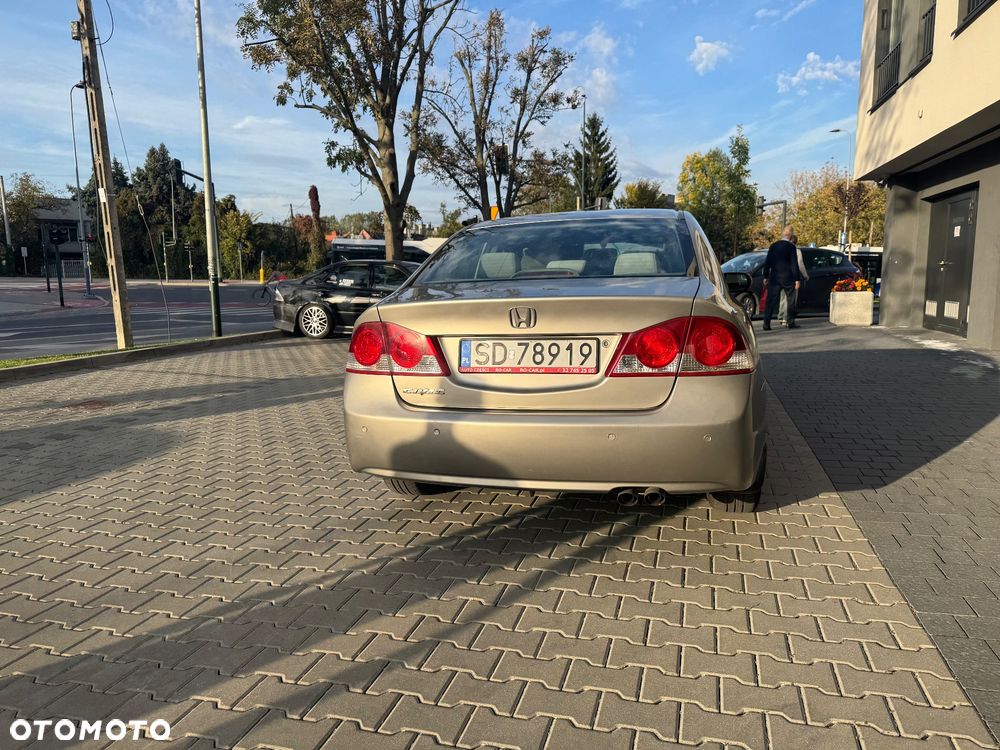 Honda Civic 1.8 Comfort - 4