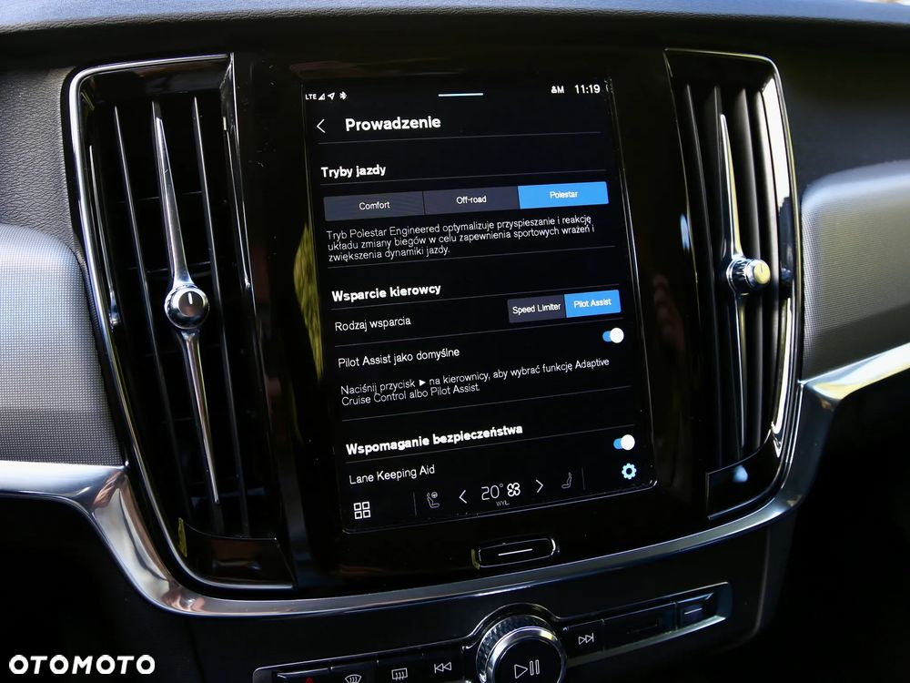 Volvo V90 Cross Country B4 D AWD Plus - 27