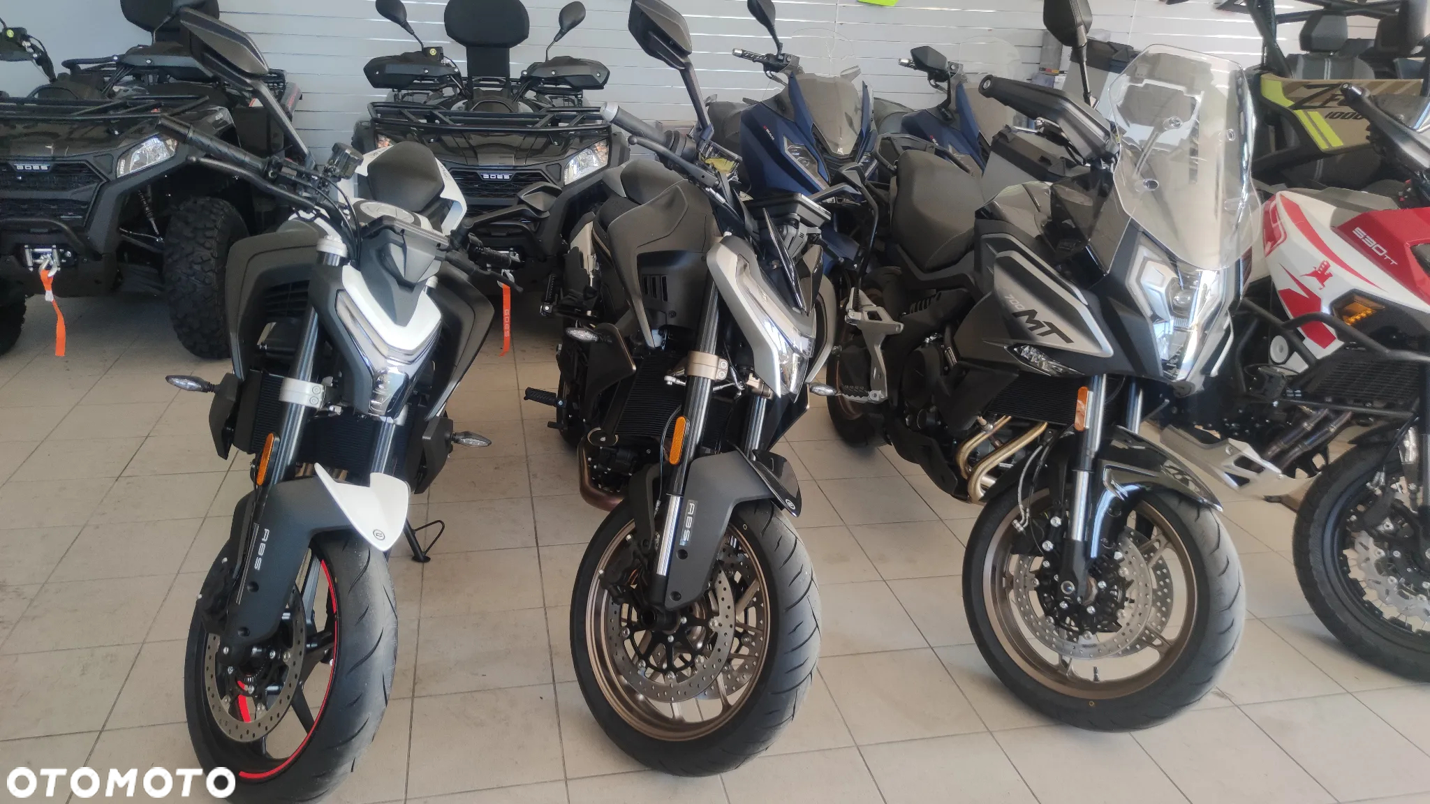 CFMoto NK - 7