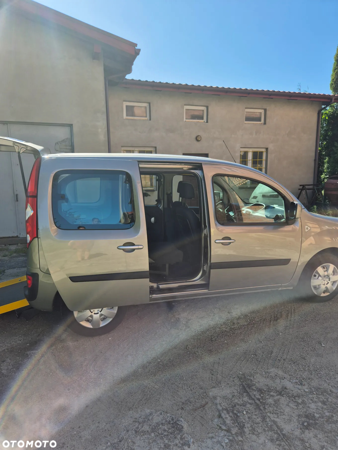 Renault Kangoo 1.6 16V Helios2 - 11
