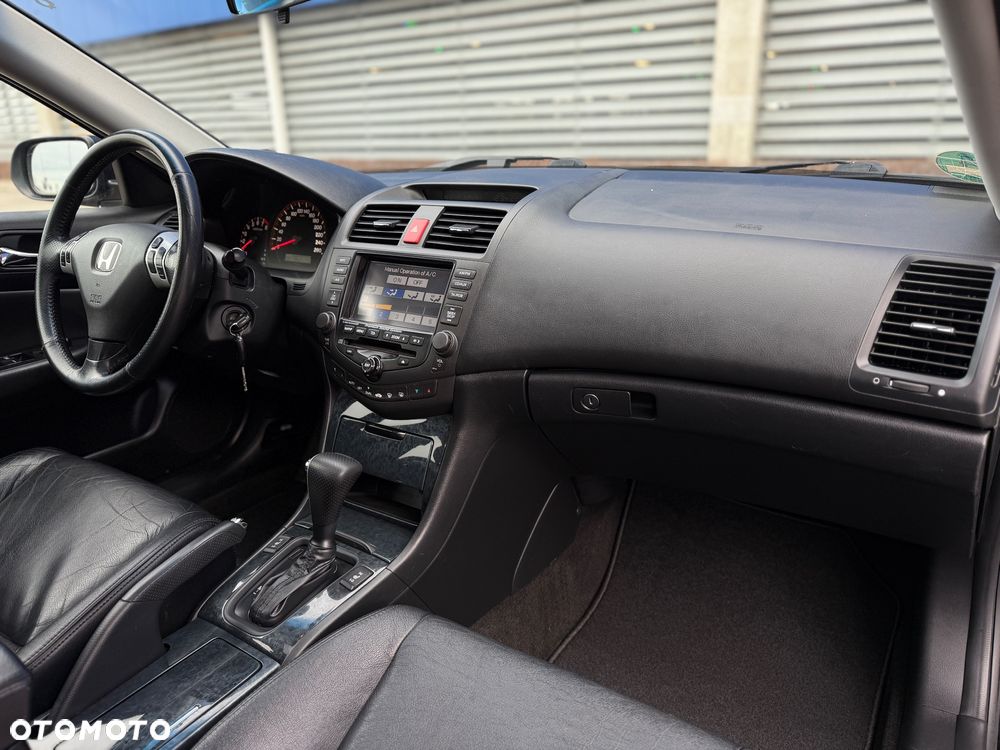 Honda Accord 2.4 Executive - 24