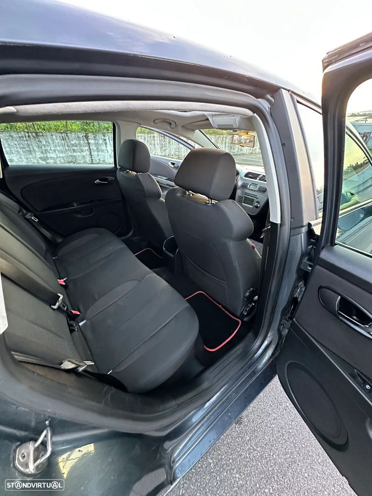SEAT Leon 2.0 TDI FR - 11