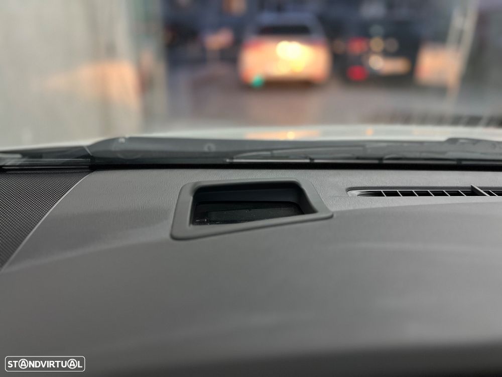 Toyota Prius 1.8 Premium - 25