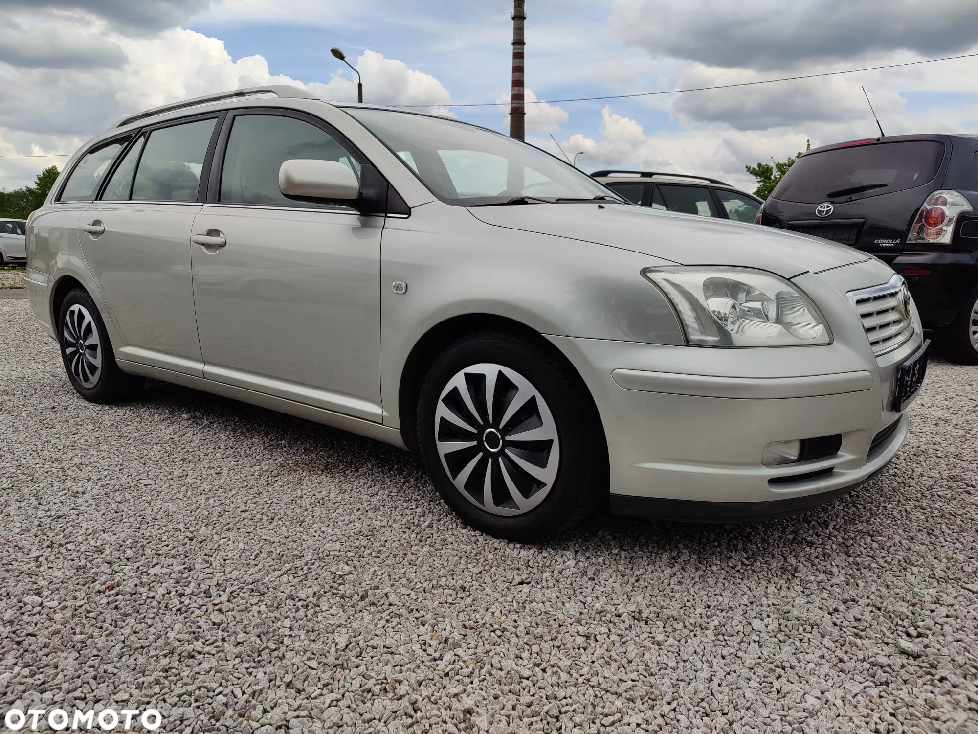 Toyota Avensis - 11