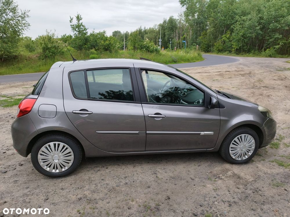 Renault Clio 1.2 16V Expression - 3