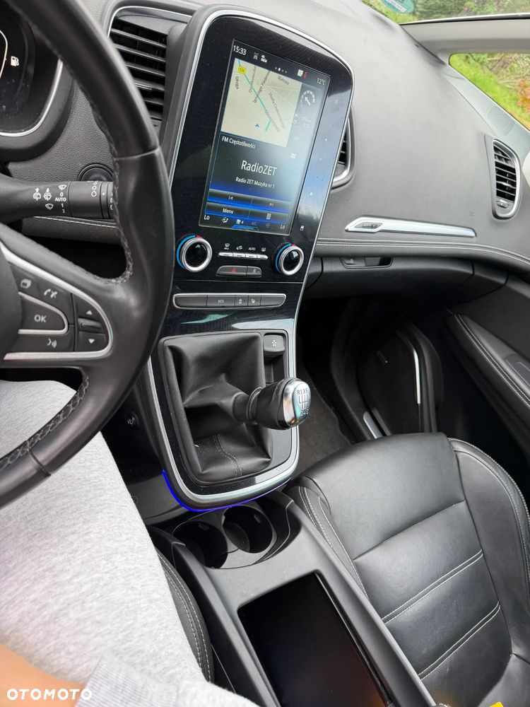 Renault Scenic - 11