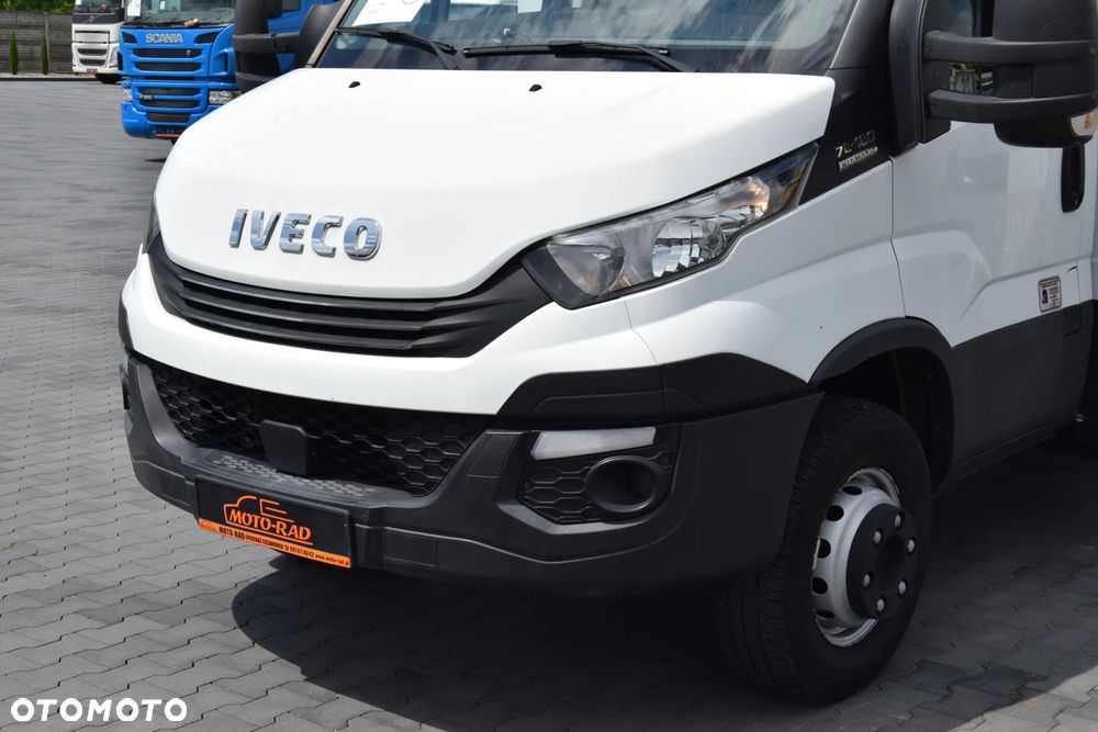 Iveco DAILY 70C18 / 3.0 - 180 KM / AUTOMAT HI-MATIC / 3 OSOBY / CHŁODNIA - MROŹNIA 4,55 M / FRIGOBLOCK / WINDA SORENSEN / KLIMA / TEMPOMAT / KAMERA COFANIA / REGULOWANE ZAWIESZENIE / SERWISOWANY / SPROWADZONY Z NIEMIEC - 9
