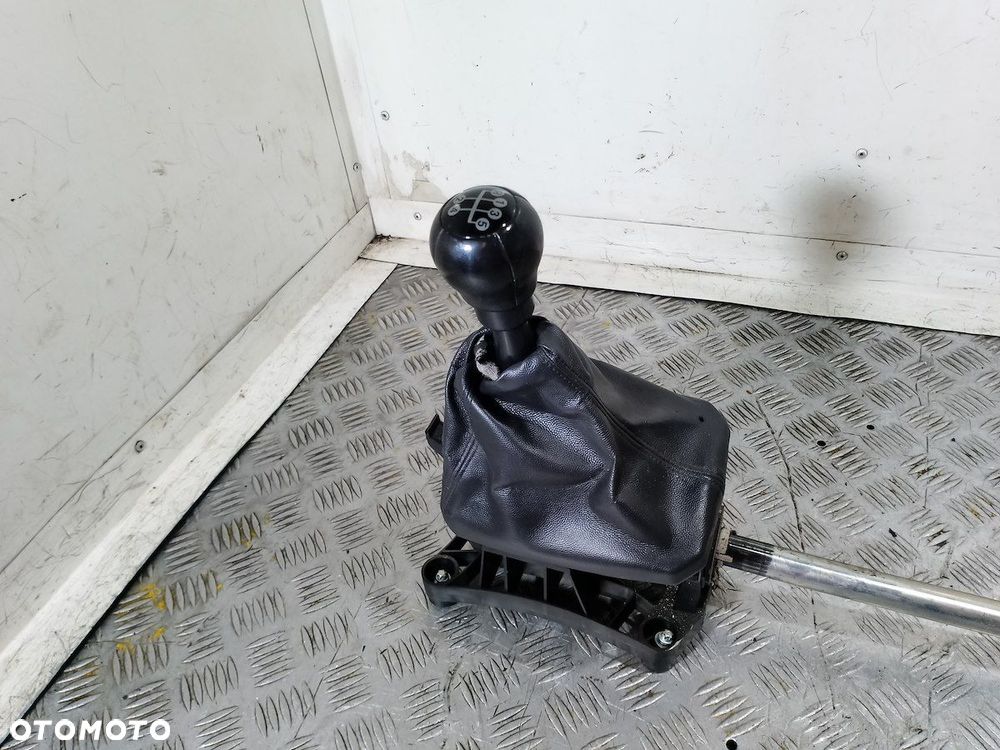 LEWAREK ZMIANY BIEGÓW OPEL CORSA C 1.0 B - 4