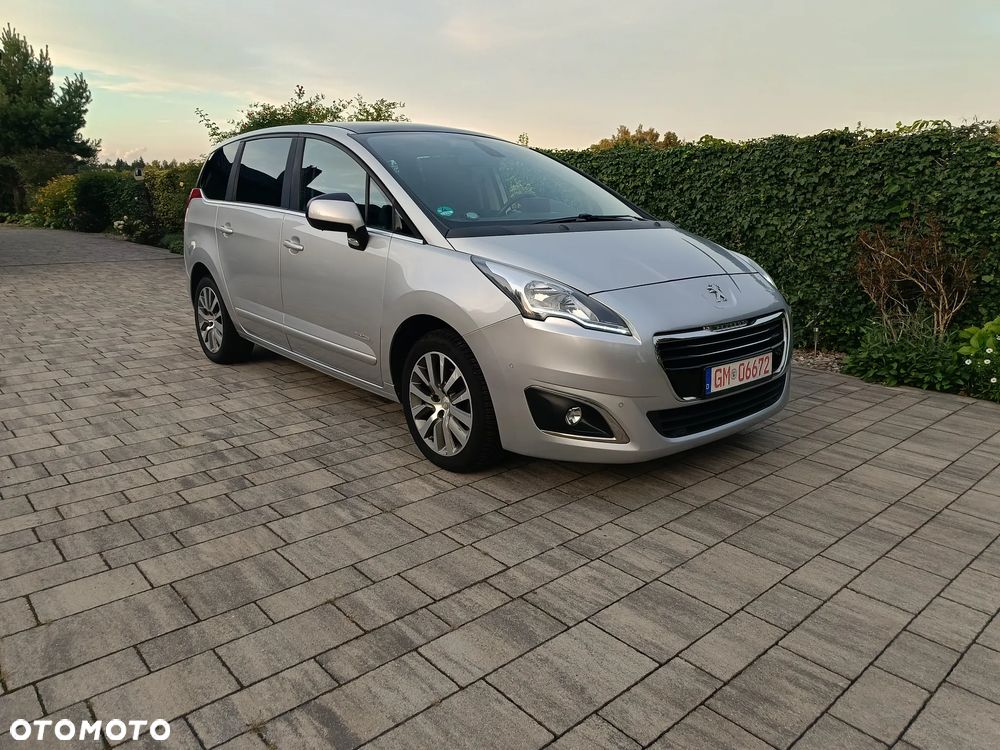 Peugeot 5008 HDI 160 Automatik Business-Line - 1