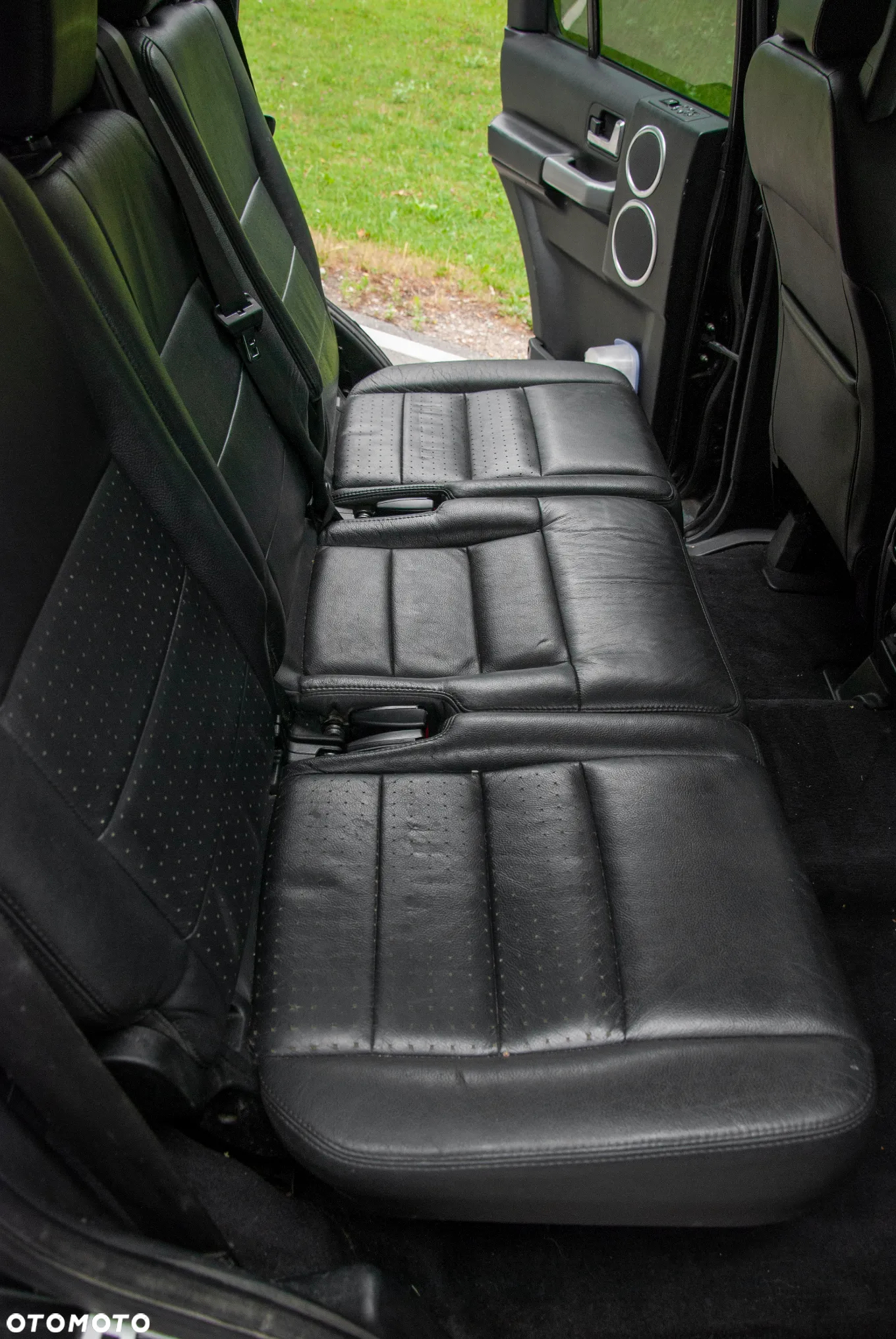 Land Rover Discovery IV 2.7D V6 HSE - 17