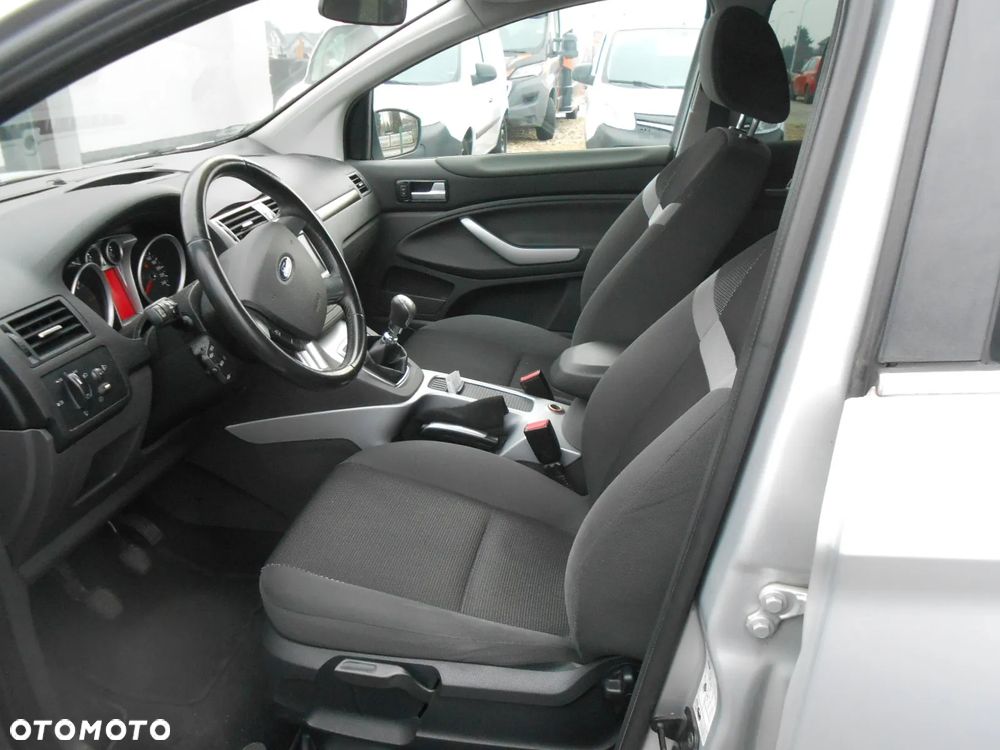 Ford Kuga 2.0 TDCi 4x4 Individual - 12