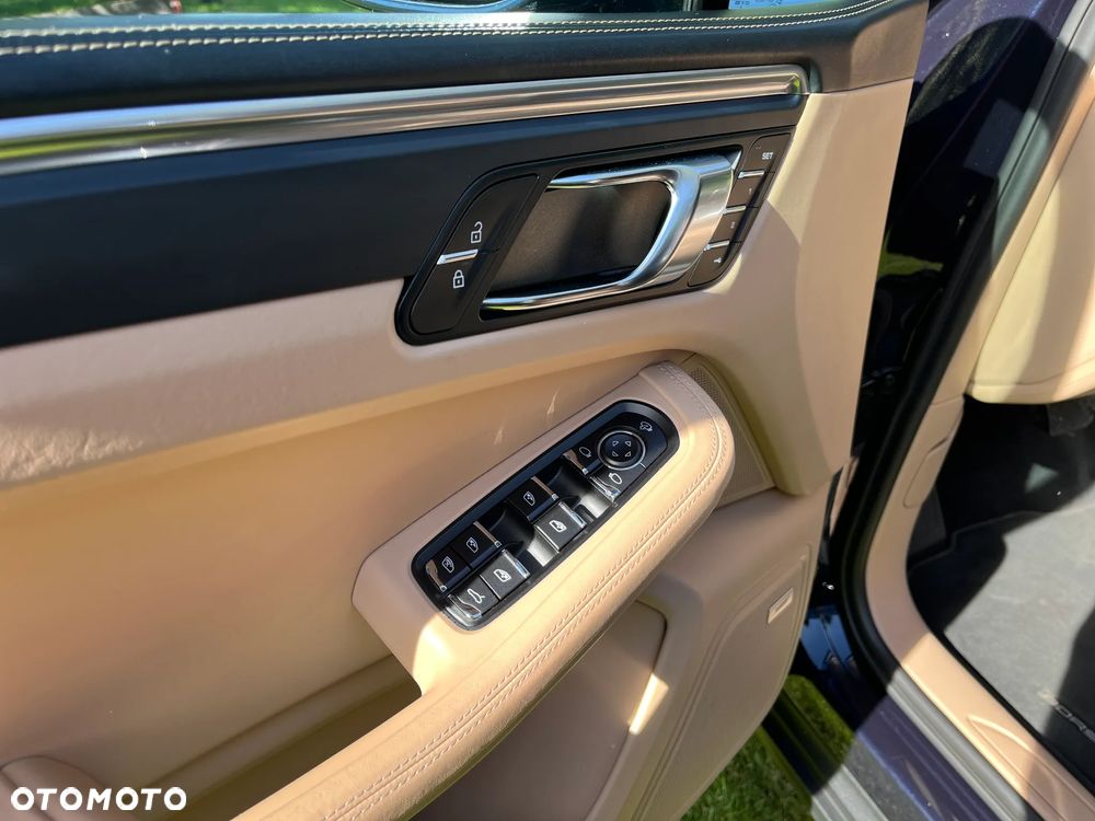 Porsche Macan Standard - 33