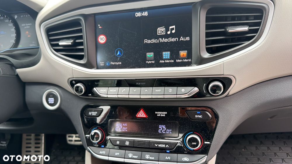 Hyundai IONIQ 1.6 GDI Premium - 26