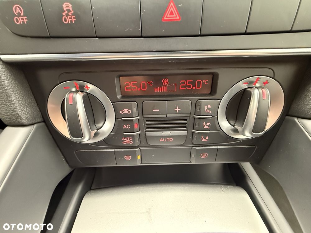 Audi A3 Sportback - 16
