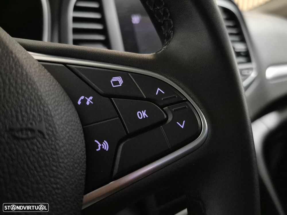 Renault Mégane 1.6 Plug-In Intens - 23