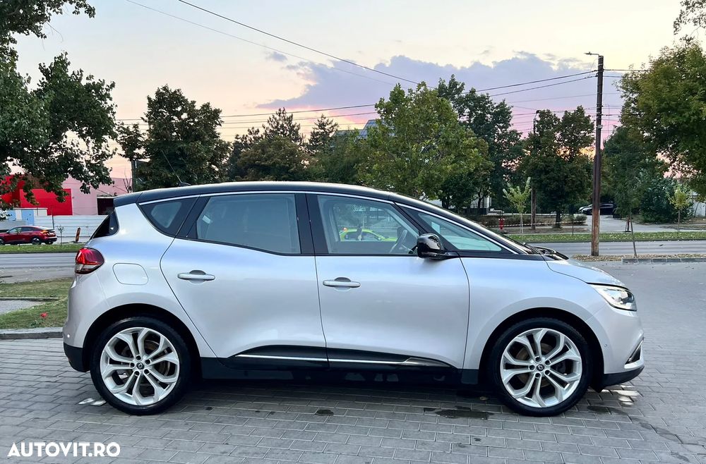 Renault Scenic - 13