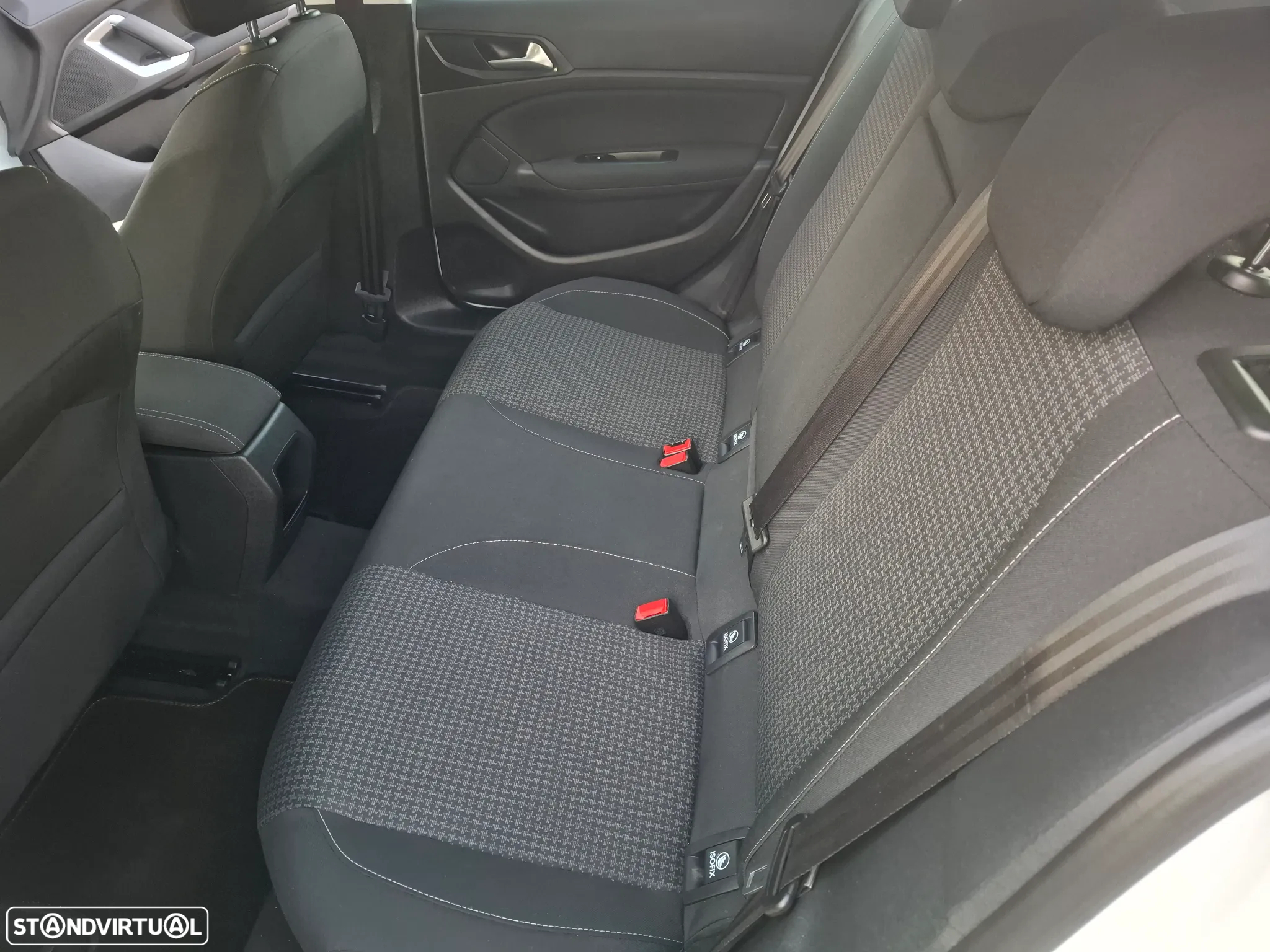 Peugeot 308 1.5 BlueHDi Active Pack - 26