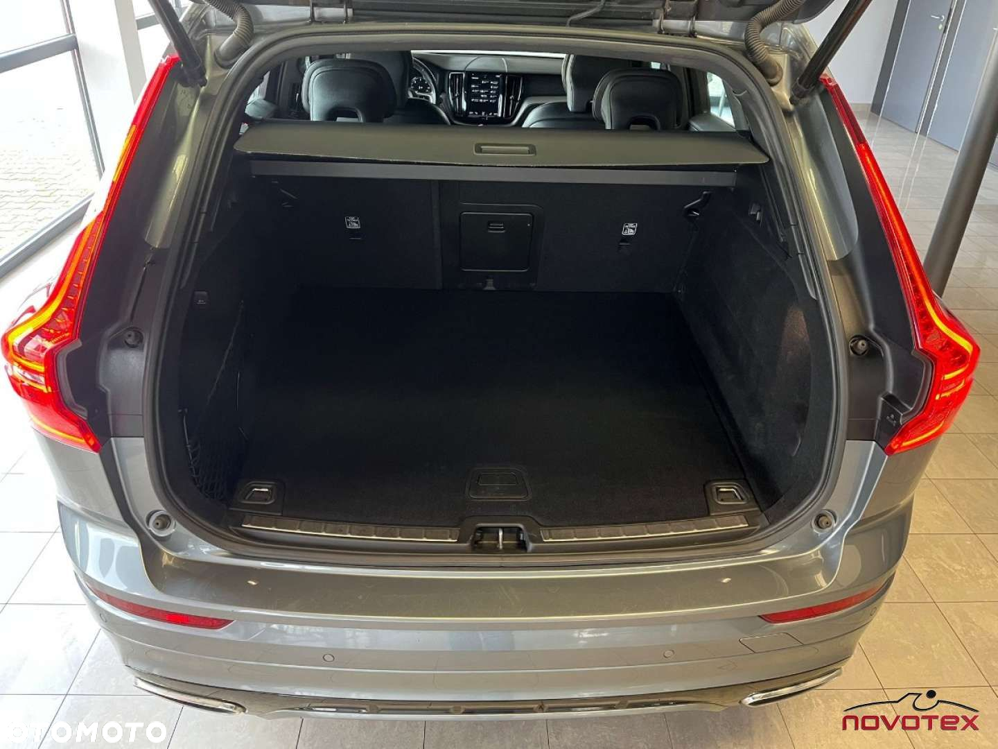 Volvo XC 60 D3 R-Design - 8