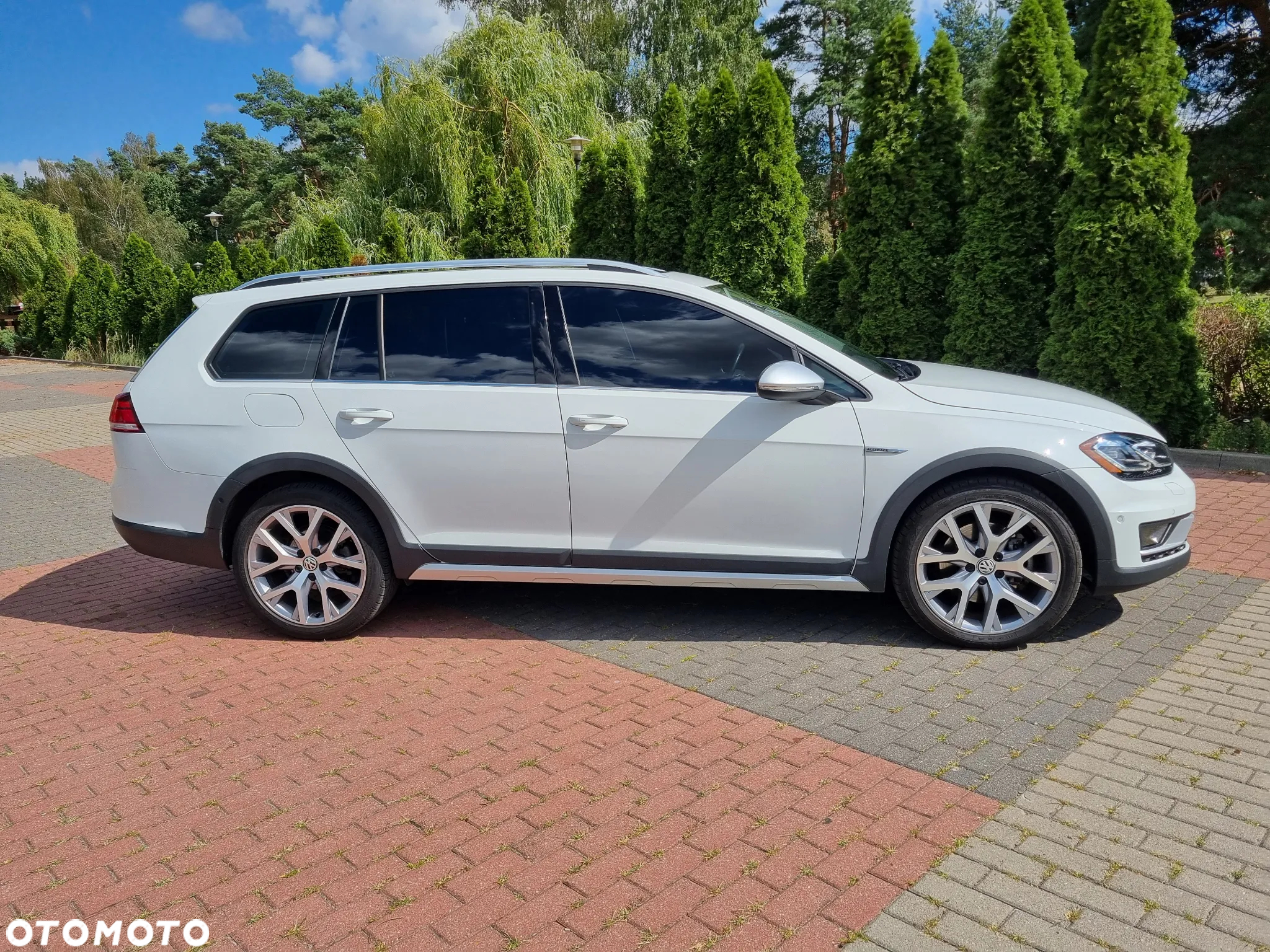 Volkswagen Golf - 17
